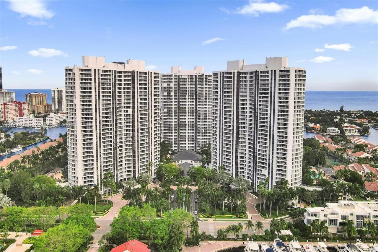 21150 Point Pl , Unit 805, Aventura, FL 33180 Photo