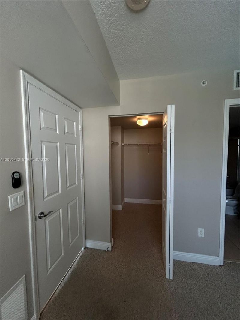 610 Clematis St , Unit 511, West Palm Beach, FL 33401 Photo