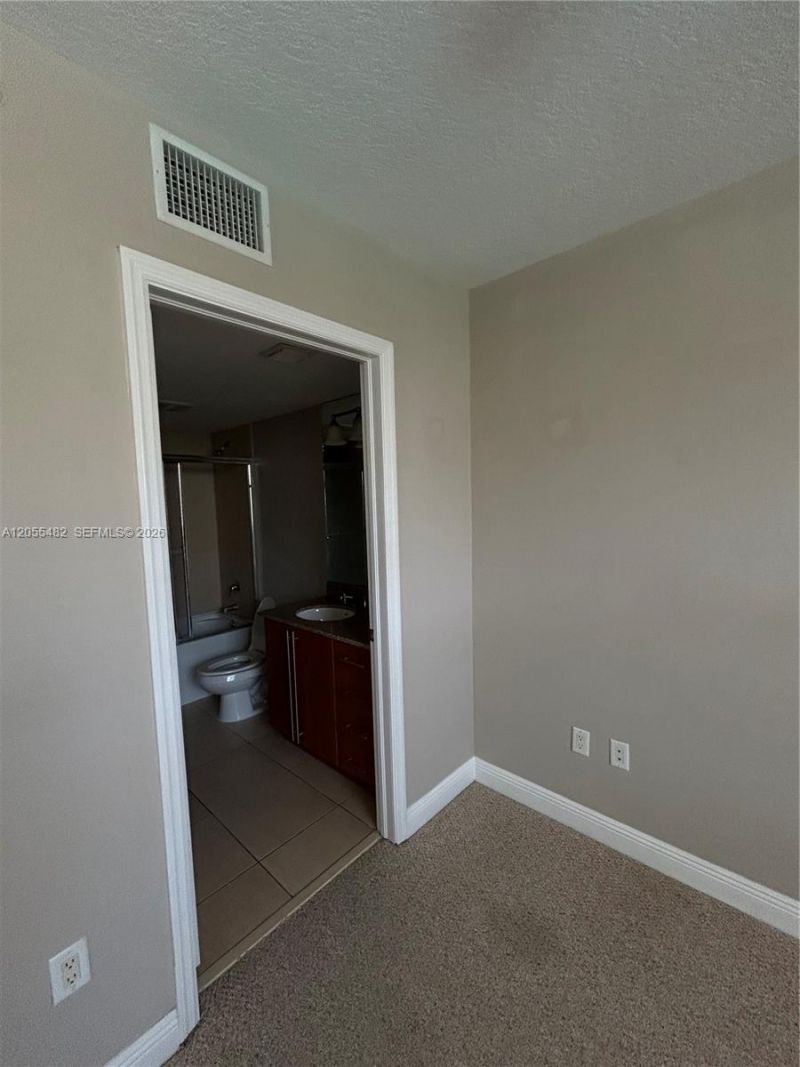610 Clematis St , Unit 511, West Palm Beach, FL 33401 Photo