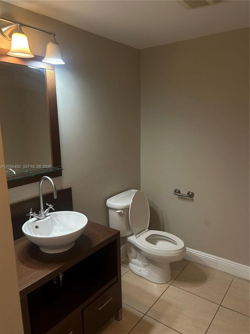 610 Clematis St , Unit 511, West Palm Beach, FL 33401 Photo