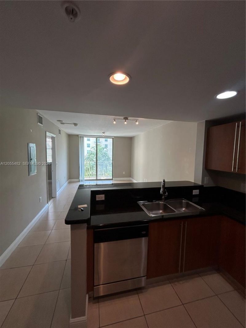 610 Clematis St , Unit 511, West Palm Beach, FL 33401 Photo