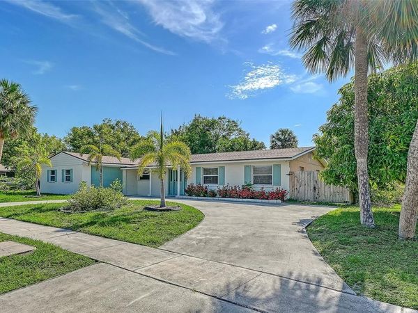 6515 COLONIAL DRIVE , SARASOTA, FL 34231