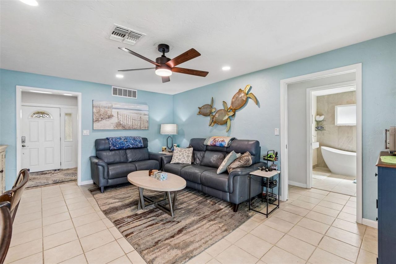 1473 50th Avenue Ne, Saint Petersburg, FL 33703 Photo