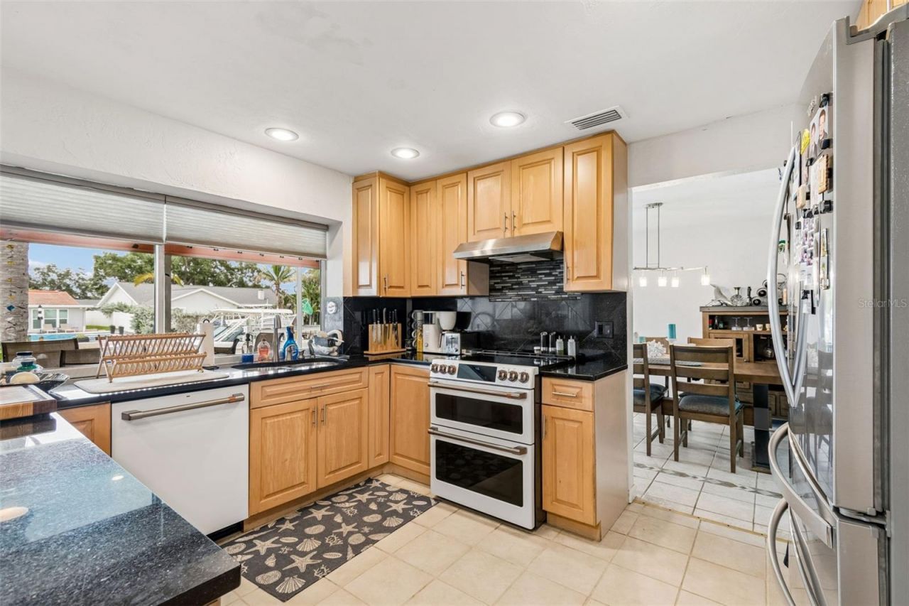 1473 50th Avenue Ne, Saint Petersburg, FL 33703 Photo