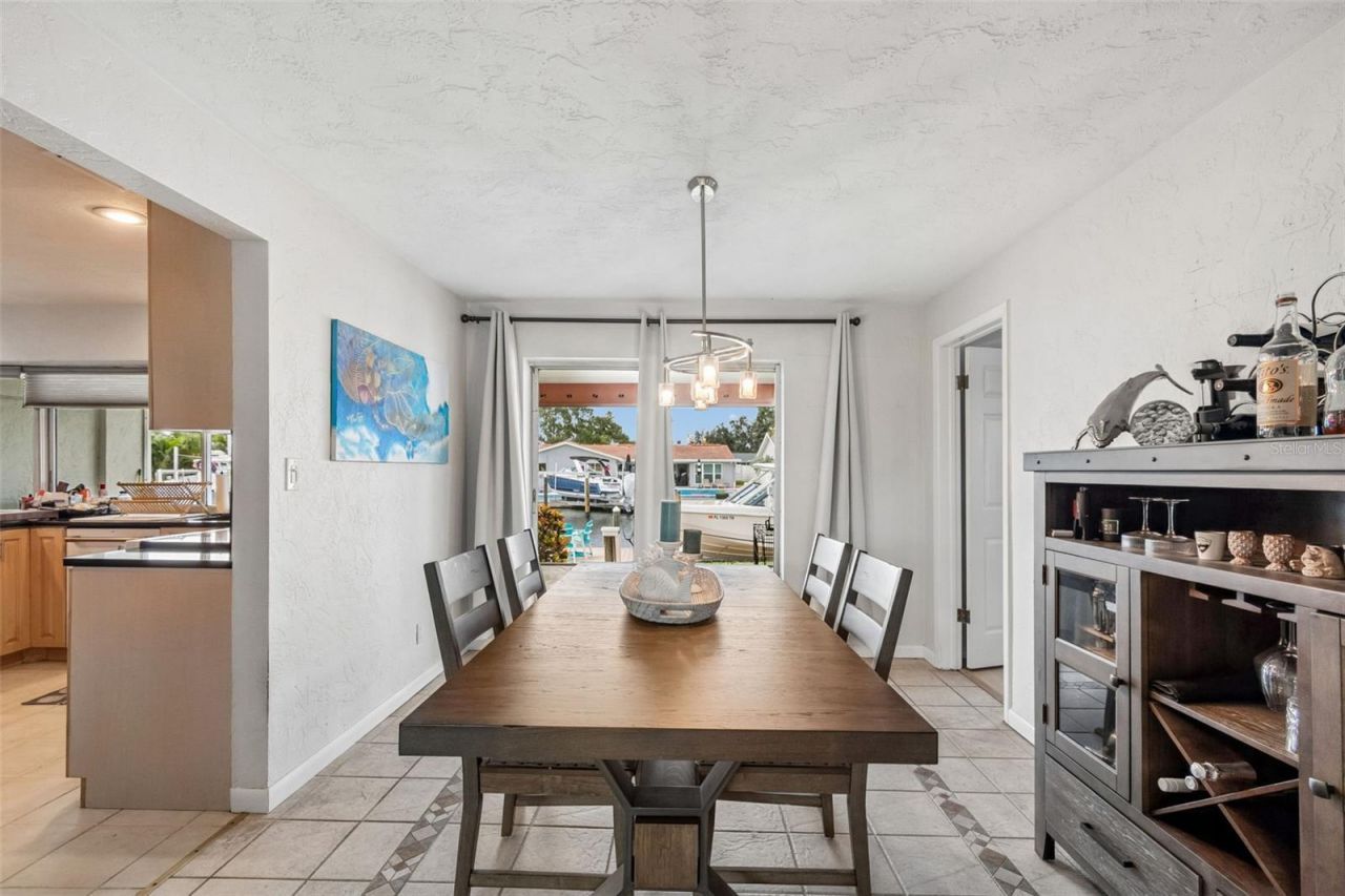 1473 50th Avenue Ne, Saint Petersburg, FL 33703 Photo
