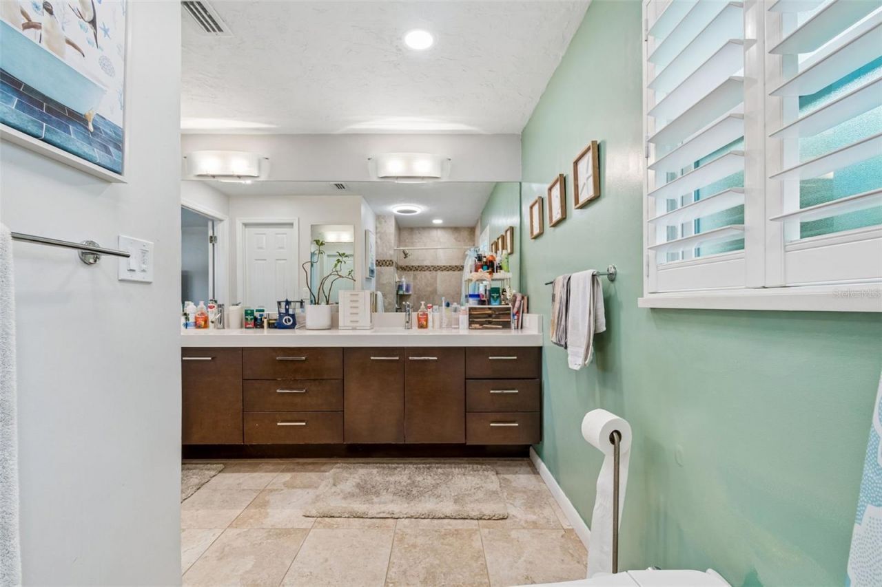 1473 50th Avenue Ne, Saint Petersburg, FL 33703 Photo