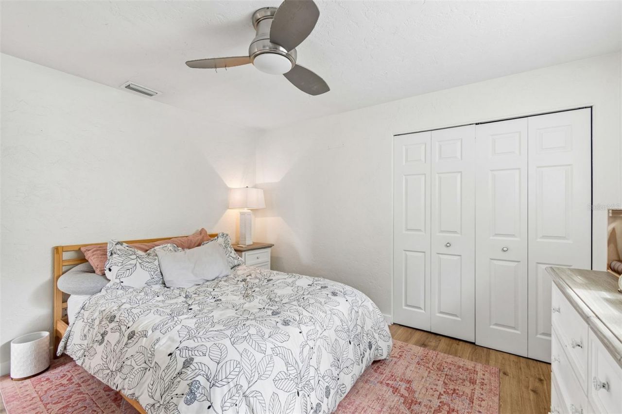 1473 50th Avenue Ne, Saint Petersburg, FL 33703 Photo