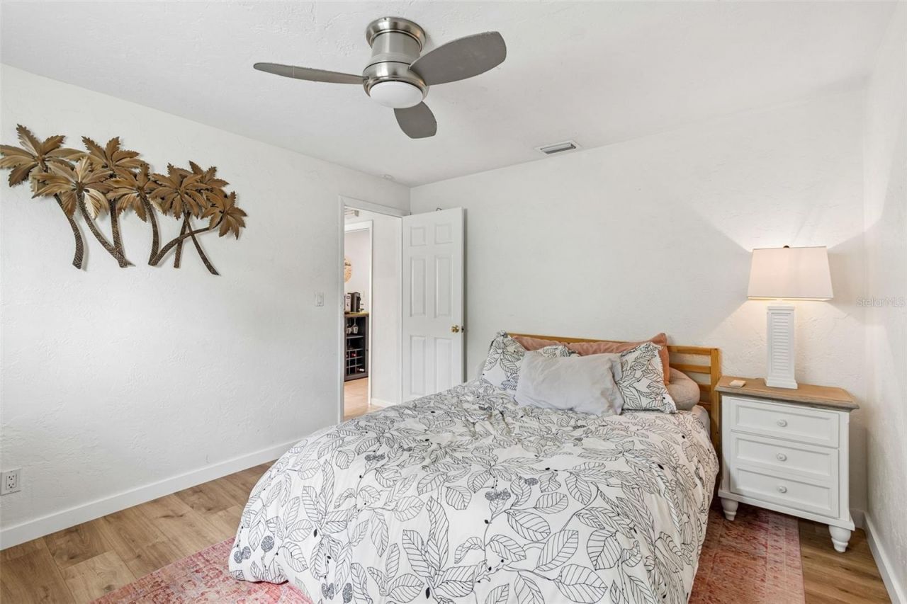 1473 50th Avenue Ne, Saint Petersburg, FL 33703 Photo