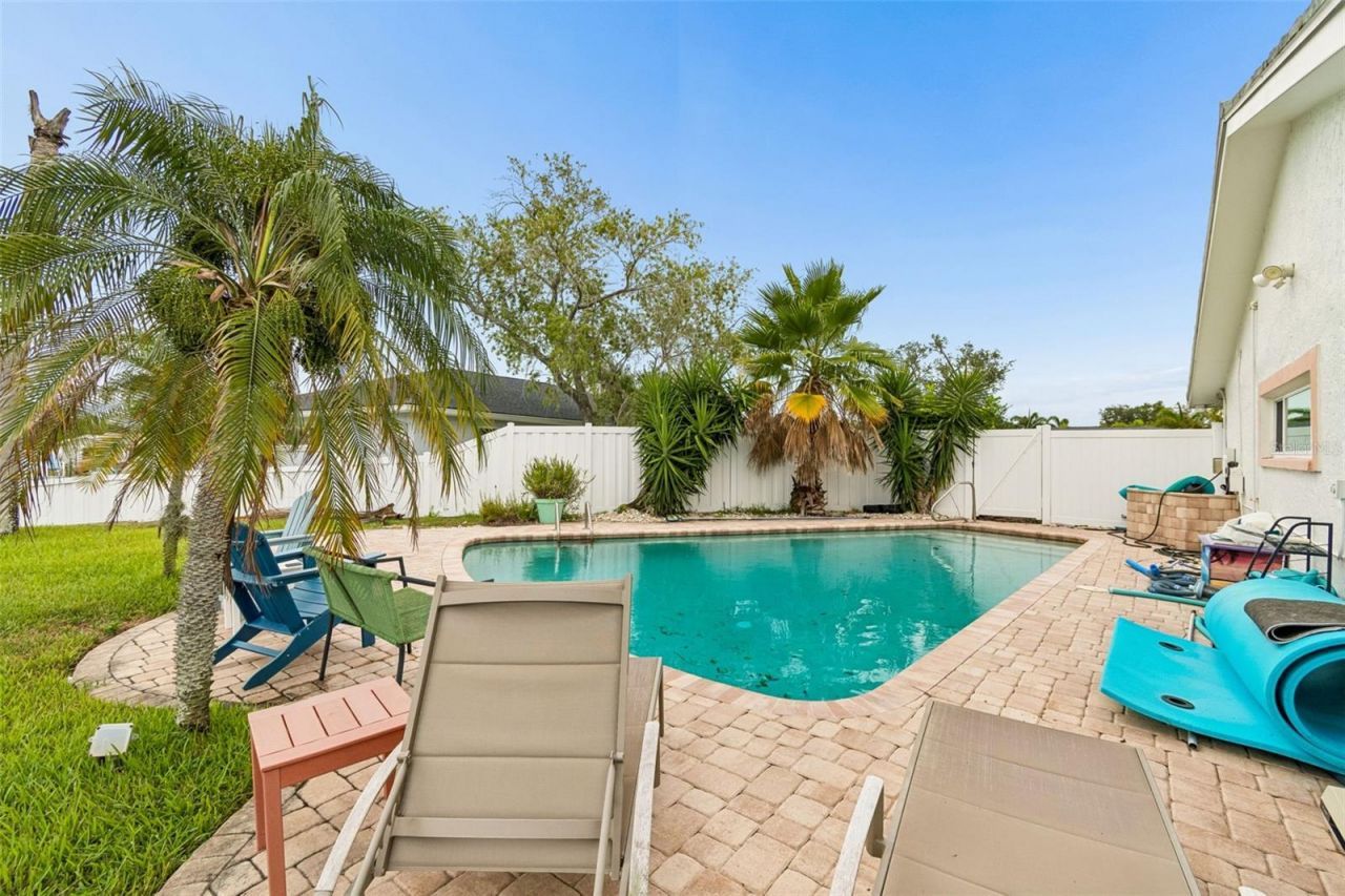 1473 50th Avenue Ne, Saint Petersburg, FL 33703 Photo