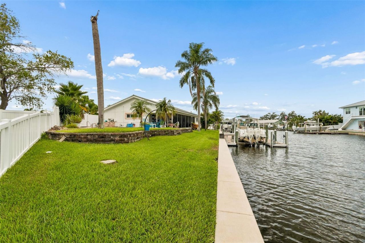 1473 50th Avenue Ne, Saint Petersburg, FL 33703 Photo