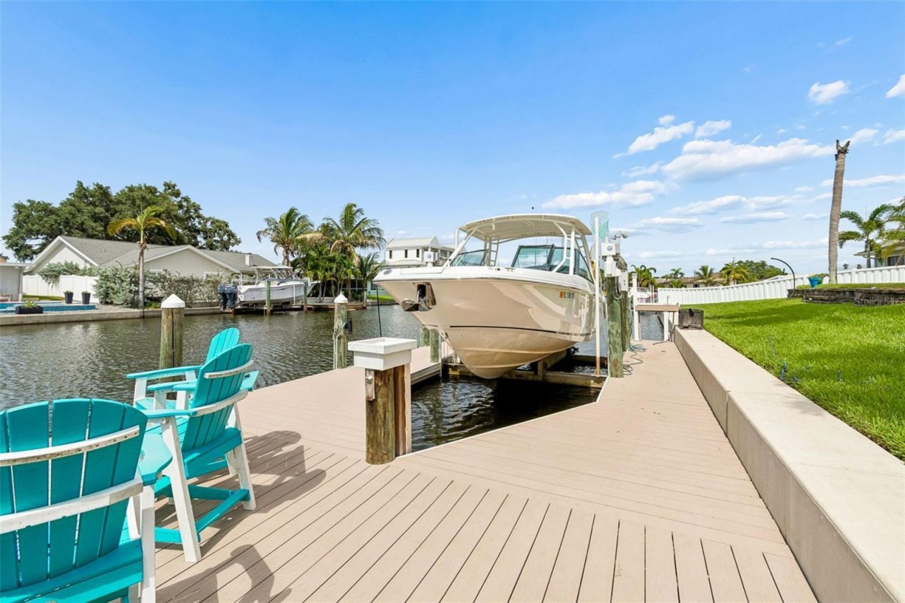 1473 50th Avenue Ne, Saint Petersburg, FL 33703 Photo