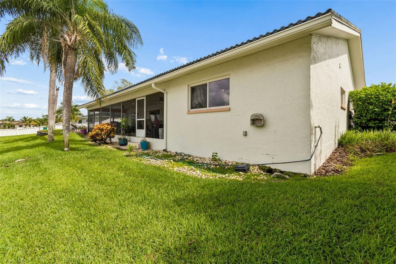 1473 50th Avenue Ne, Saint Petersburg, FL 33703 Photo