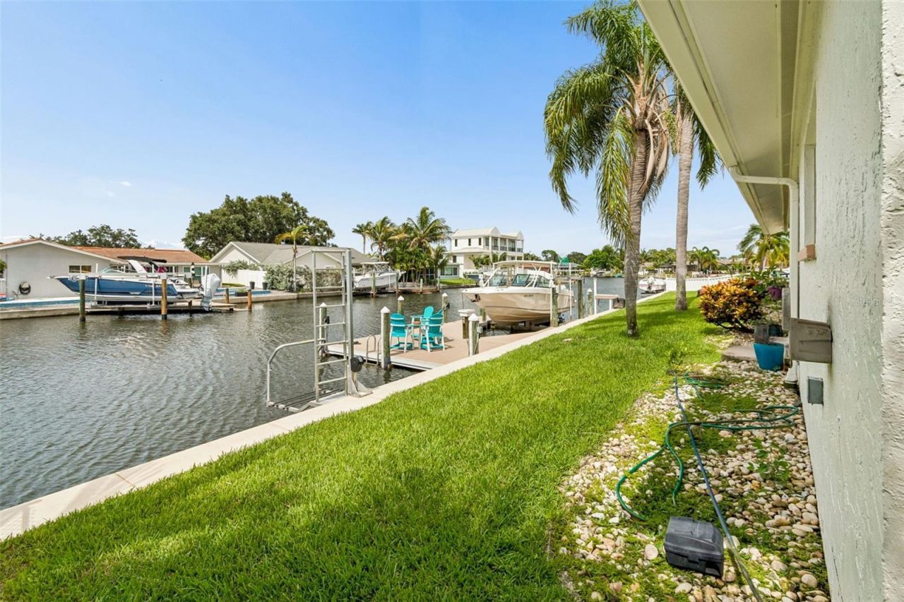 1473 50th Avenue Ne, Saint Petersburg, FL 33703 Photo