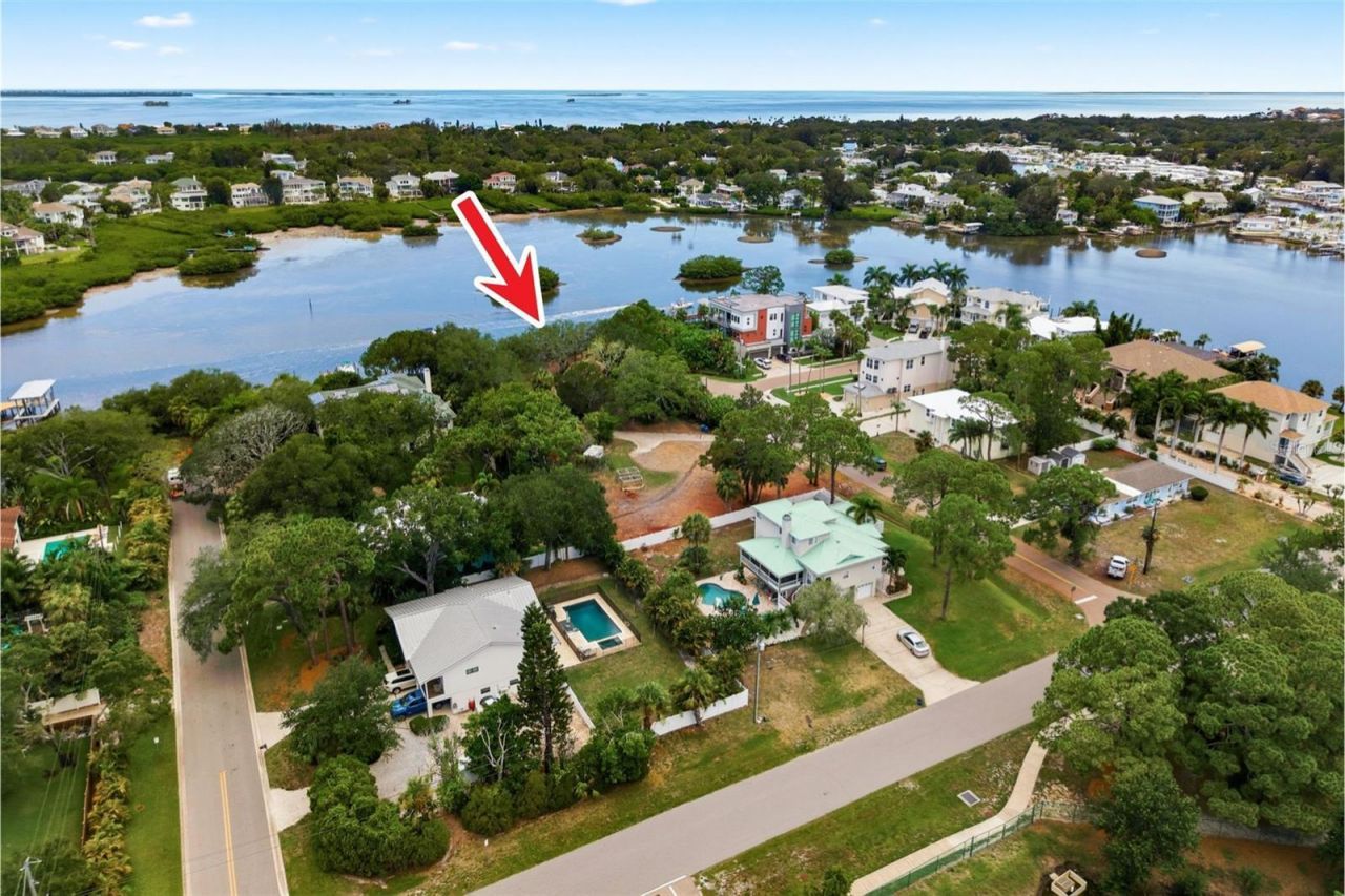 700 Delaware Avenue , Palm Harbor, FL 34683 Photo
