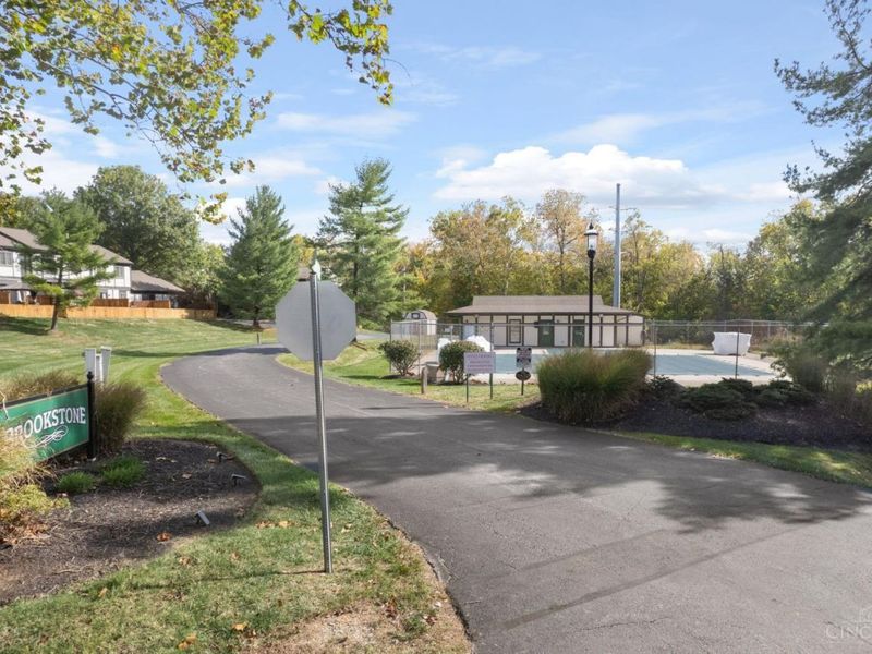 455 Dartmouth Circle, Unit 22, Union Twp, OH 45244 Photo 13