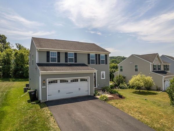 3024 Wheatfield Drive , Chittenango, NY 13037