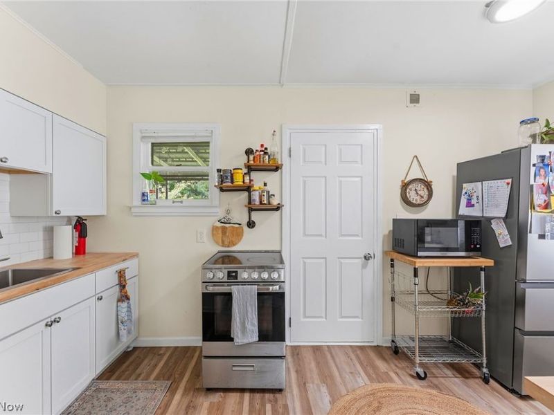 220 Morton Road , Vermilion, OH 44089 Photo 6