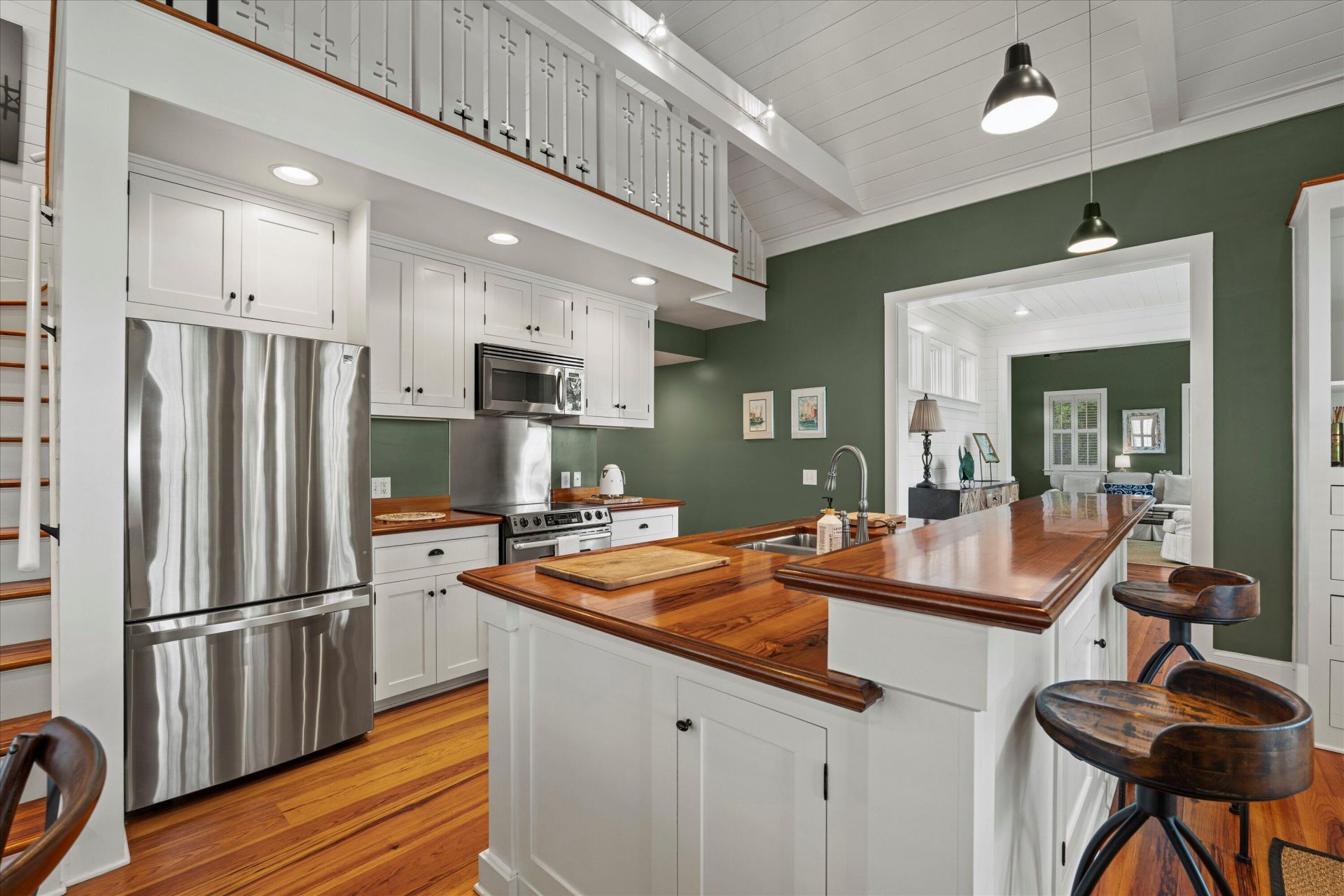 206 Marsh Pointe Drive Photo 4