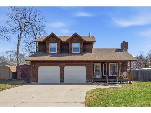 703 Shady Ridge Road NW, Hutchinson, MN 55350
