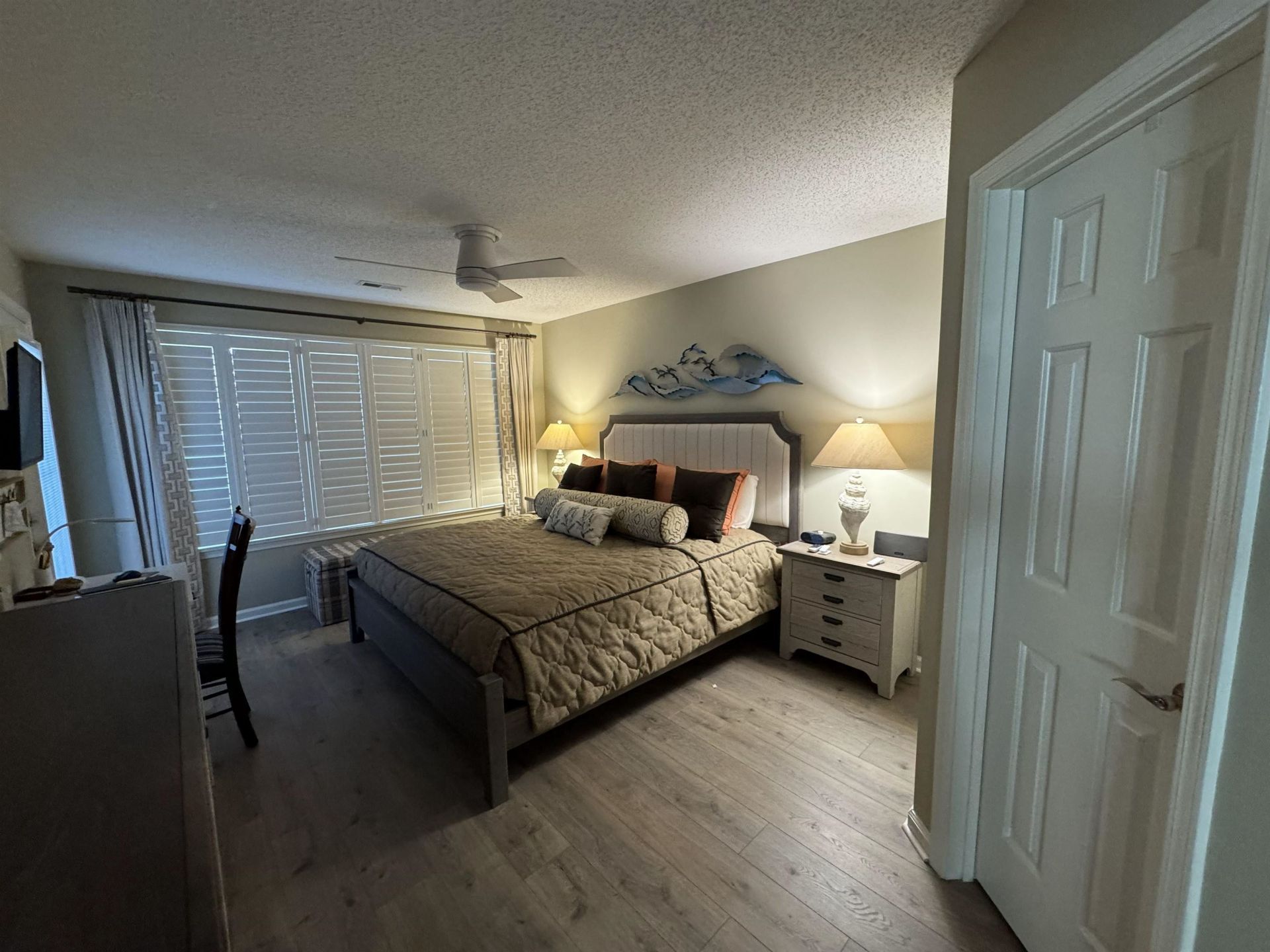 643 Woodmore Dr.  Photo 4