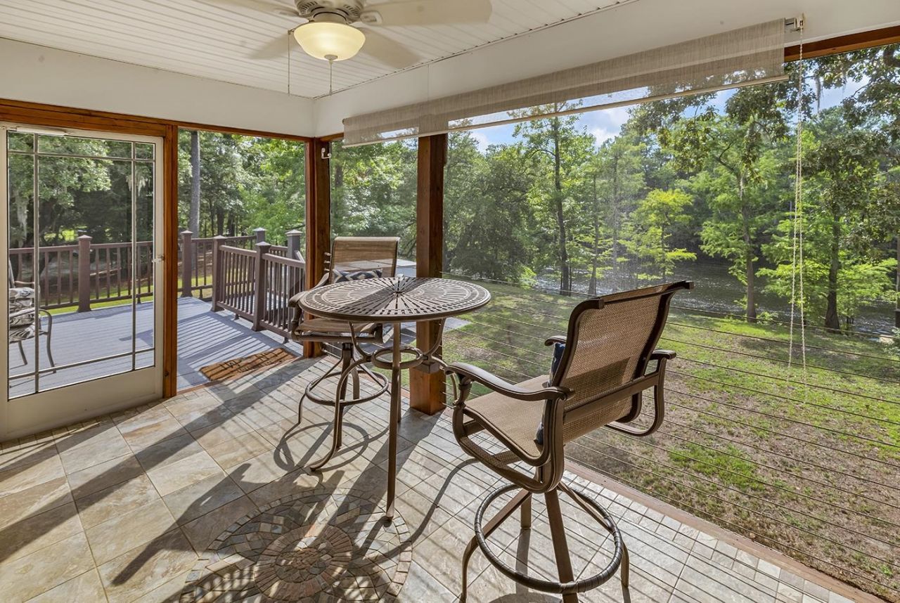 1870 Gray Oaks Dr. Photo 37