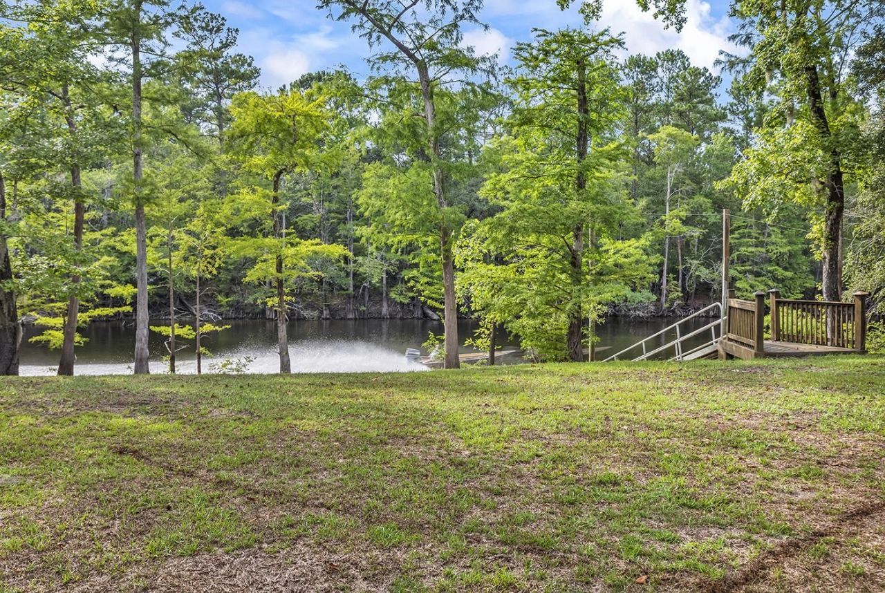1870 Gray Oaks Dr. Photo 46