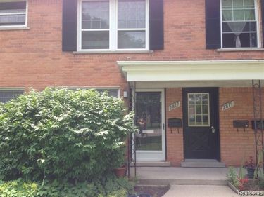 2819 W Thirteen Mile Road, Royal Oak, MI 48073
