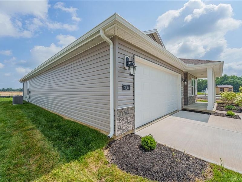 305 Lightfoot Court, New Carlisle, OH 45344 Photo 11