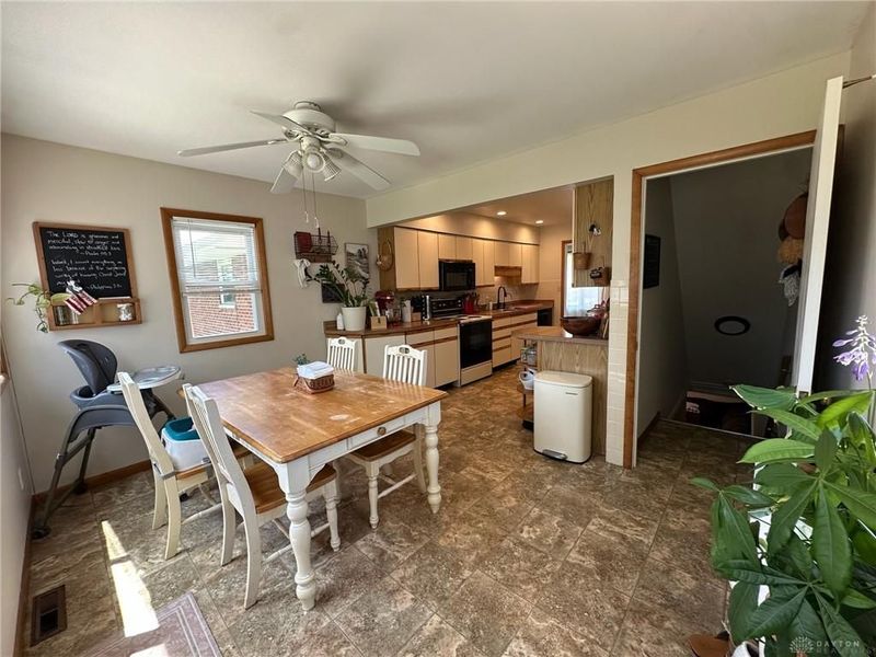 5250 Logan Avenue, Riverside, OH 45431 Photo 8