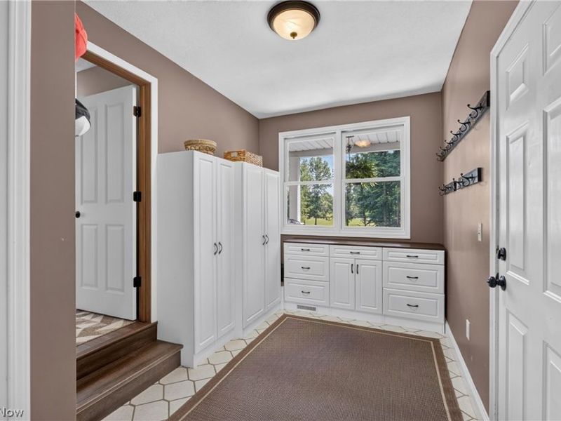 9610 Fox Meadow Lane, Chardon, OH 44024 Photo 16