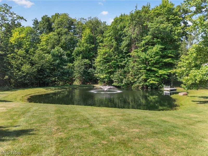 9610 Fox Meadow Lane, Chardon, OH 44024 Photo 3