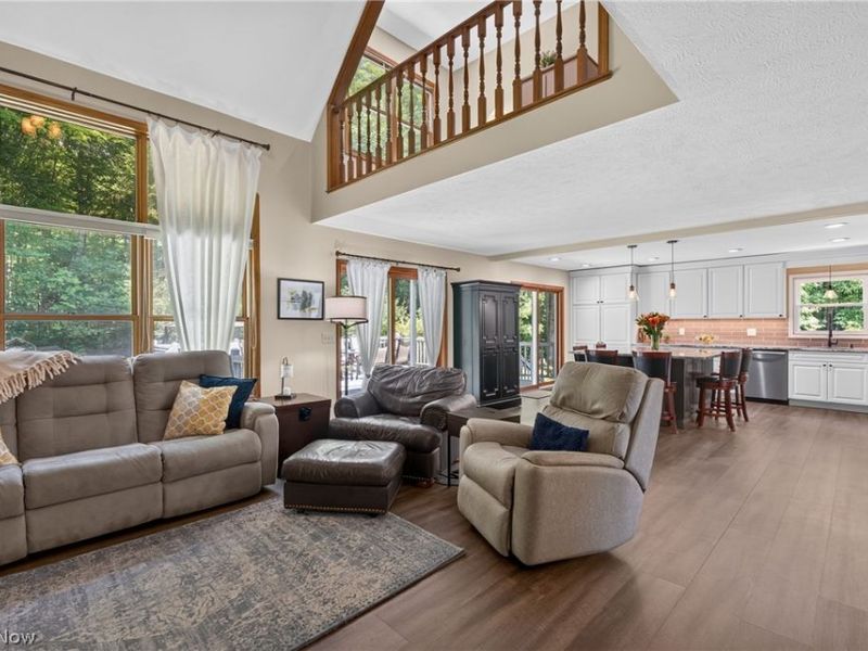 9610 Fox Meadow Lane, Chardon, OH 44024 Photo 5