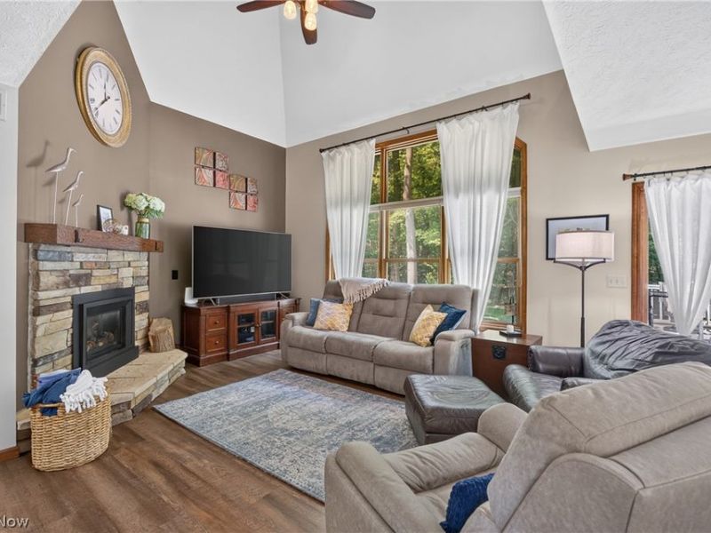 9610 Fox Meadow Lane, Chardon, OH 44024 Photo 9