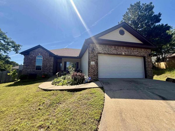 10611 Rockbrook Drive, Sherwood, AR 72120