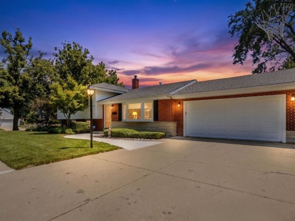 1125 61st Street , Downers Grove, IL 60516