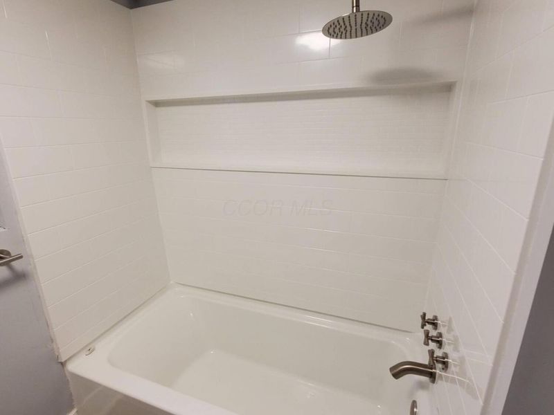 2480 Azelda Street , Columbus, OH 43211 Photo 13