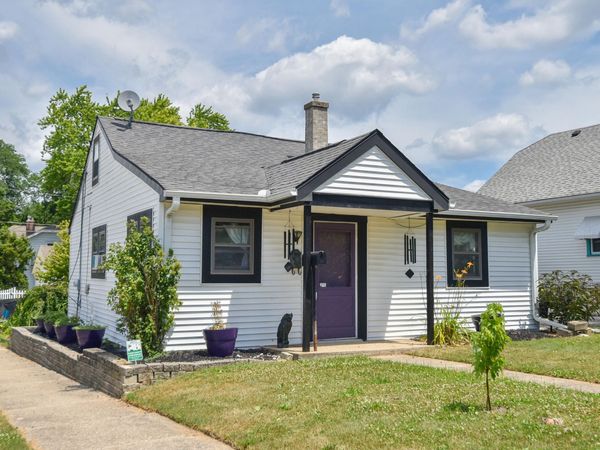 152 Wilson Ave, Waukesha, WI 53186