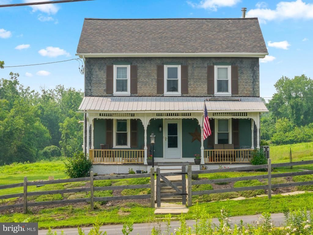 12 SALFORD STATION ROAD, PERKIOMENVILLE, PA 18074