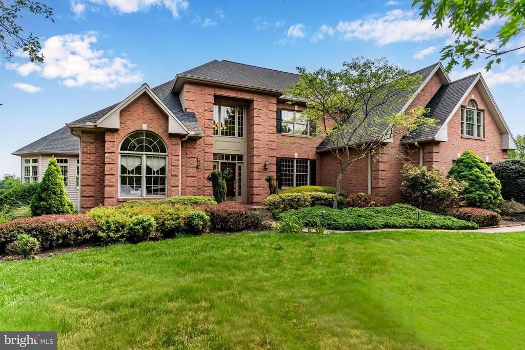 7 ACCENT CIRCLE, CAMP HILL, PA 17011