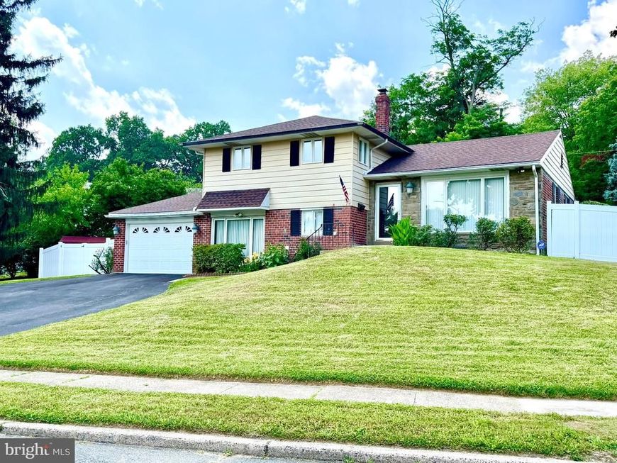 7 Cornell Circle , Broomall, PA 19008 Main Photo