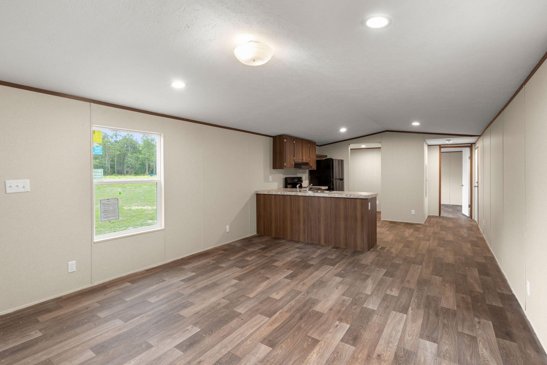 396 Marion Road Photo 8