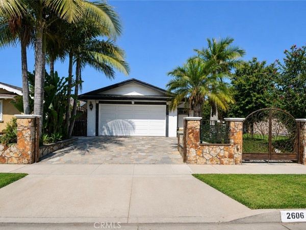 2606 S Poplar , Santa Ana, CA 92704