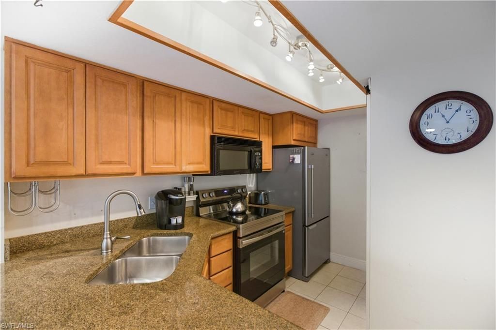 600 Neapolitan Way , Unit 105, Naples, FL 34103 Photo