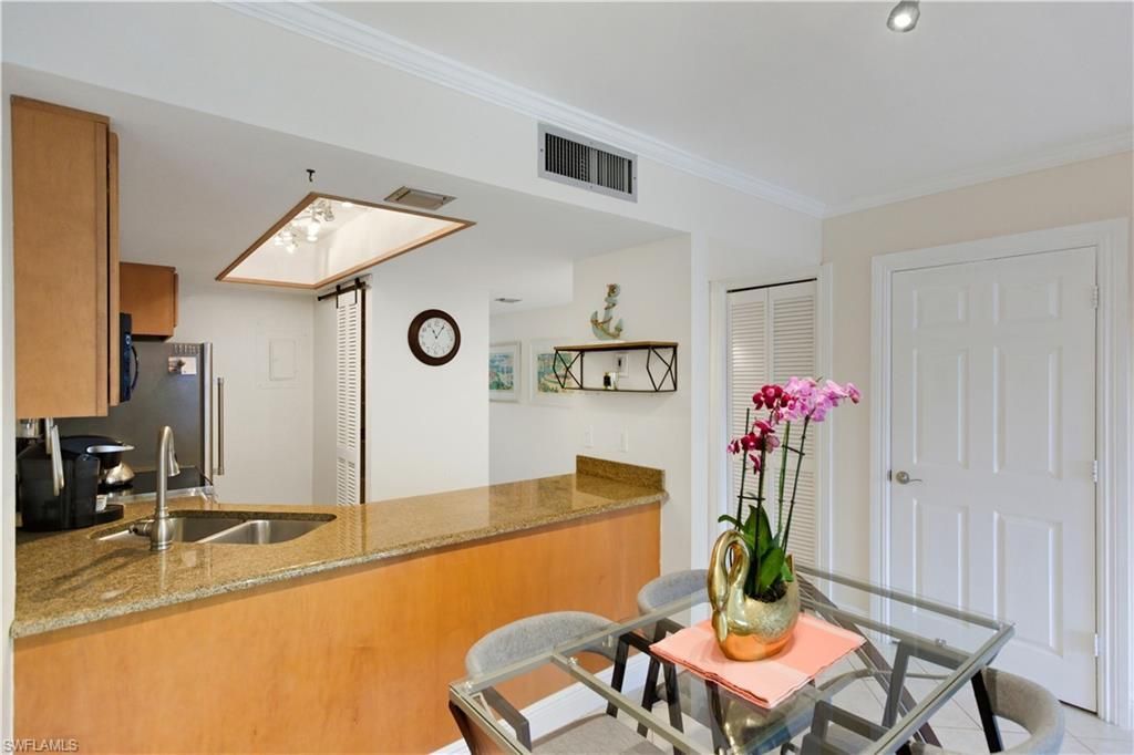 600 Neapolitan Way , Unit 105, Naples, FL 34103 Photo