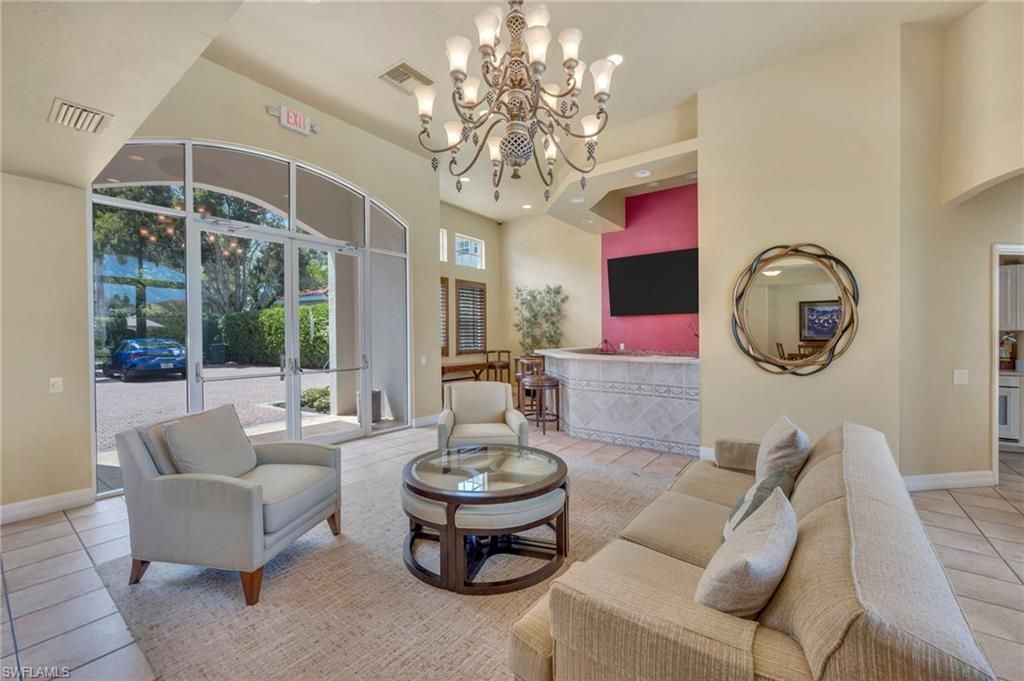 200 L Ambiance Cir, Unit 104, Naples, FL 34108 Photo