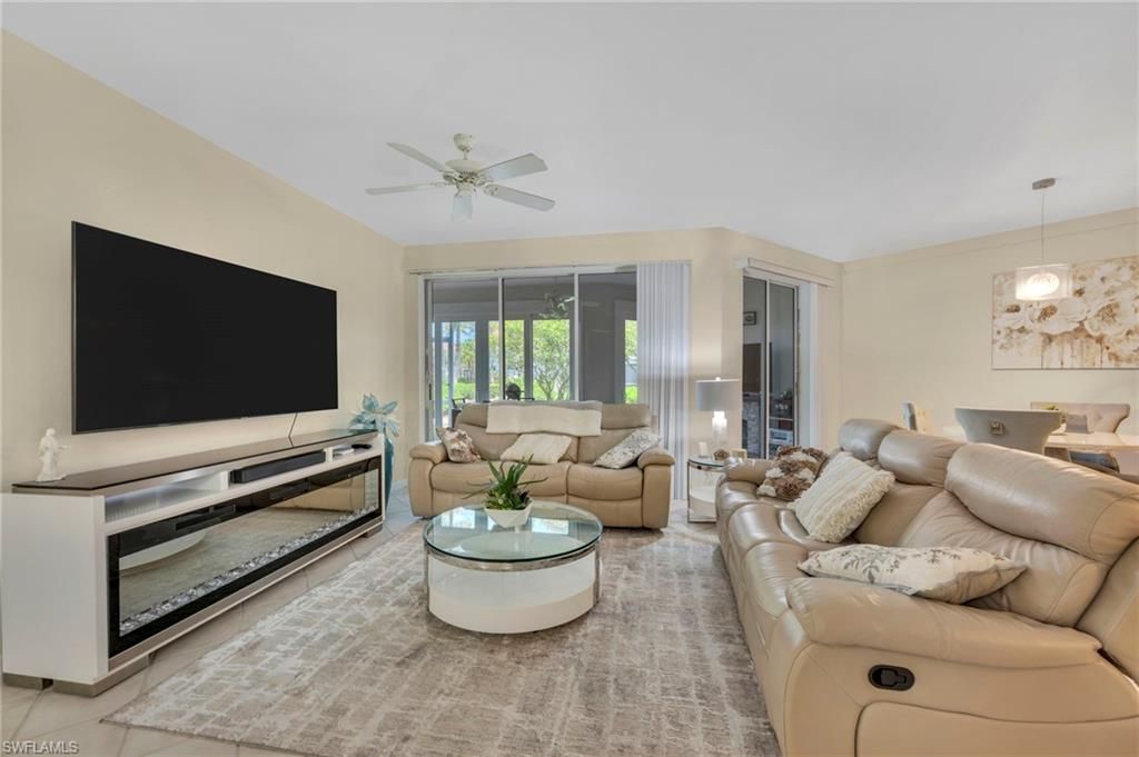 200 L Ambiance Cir, Unit 104, Naples, FL 34108 Photo