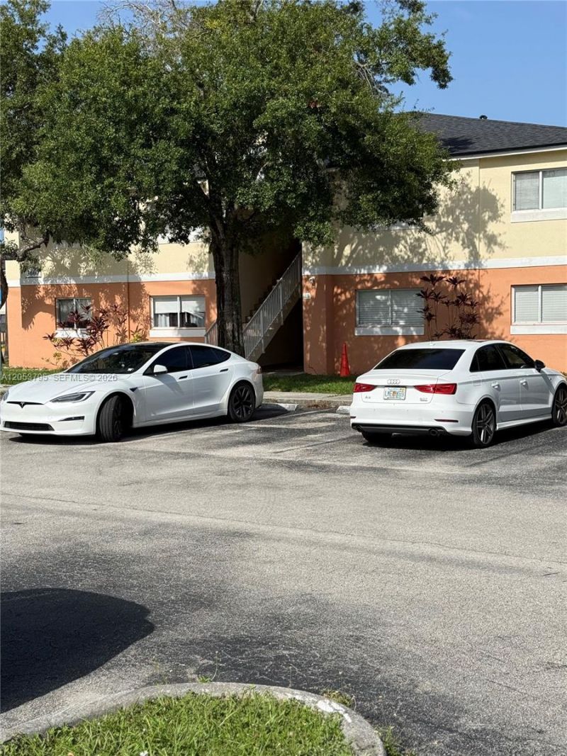 3600 N 56th Ave , Unit 115, Hollywood, FL 33021 Photo