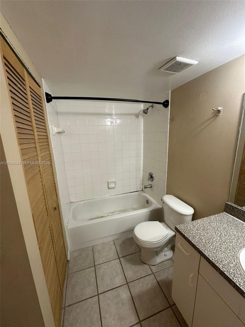 5035 Wiles Rd , Unit 203, Coconut Creek, FL 33073 Photo