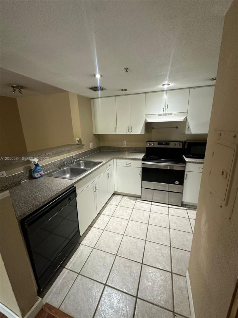 5035 Wiles Rd , Unit 203, Coconut Creek, FL 33073 Photo