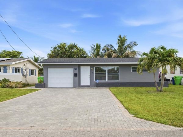6871 NW 28th St , Sunrise, FL 33313